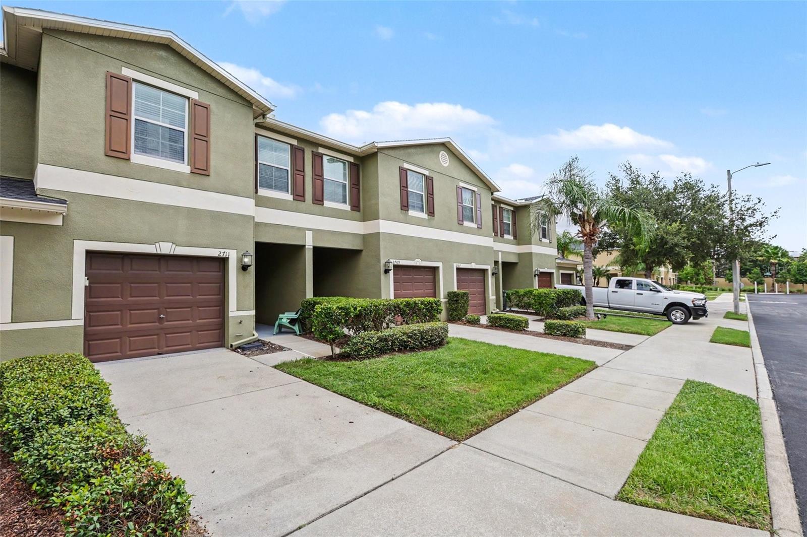2711 Isabella Valley Ct, Brandon, FL 33511 photo