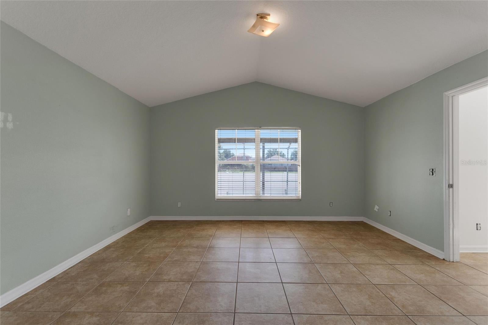 844 Berwick Dr, Davenport, FL 33897 photo