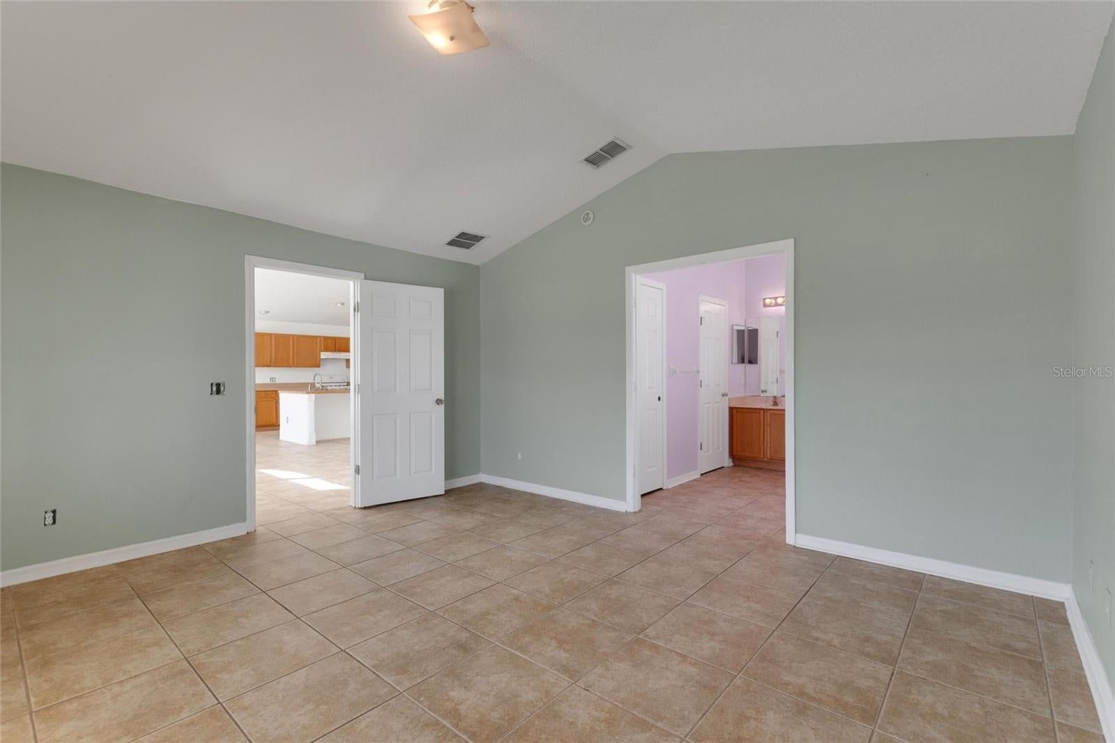 844 Berwick Dr, Davenport, FL 33897 photo