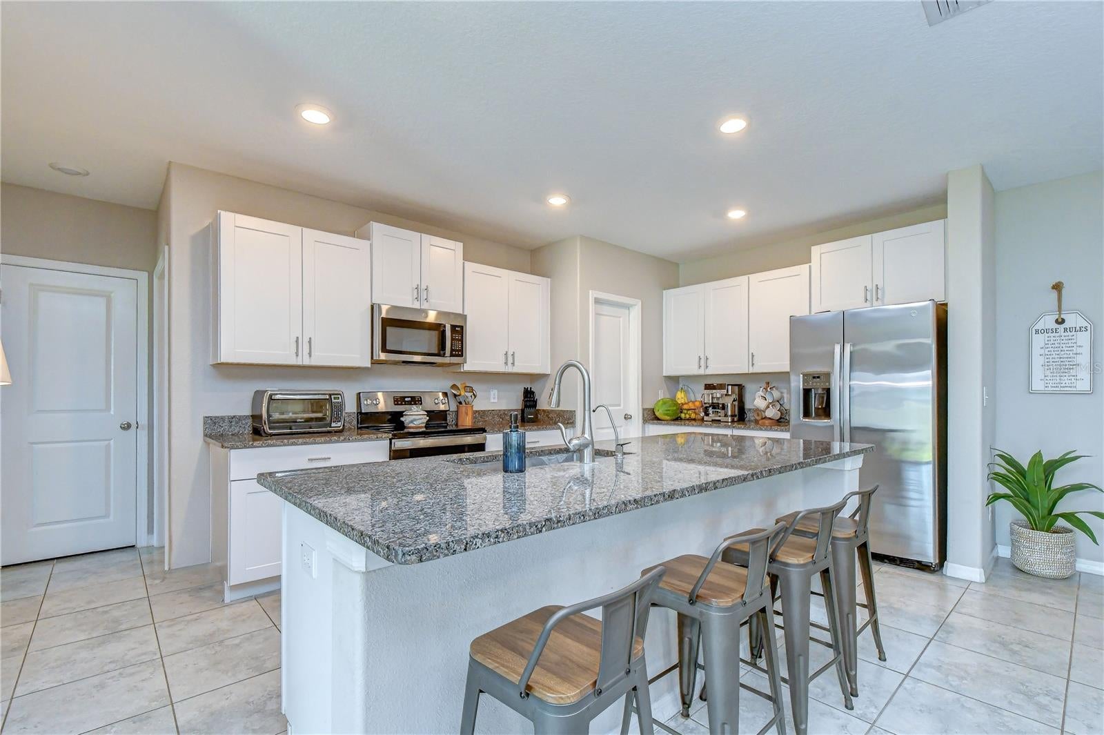 17917 Cloudless Bliss Dr, Lutz, FL 33558 photo