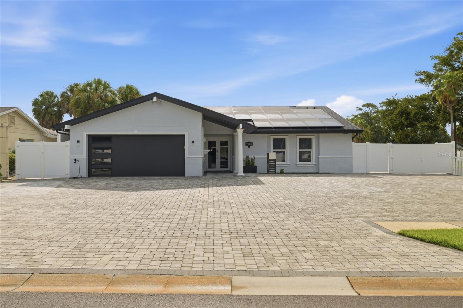 7101 Shenandoah Ct, Tampa, FL 33615 photo