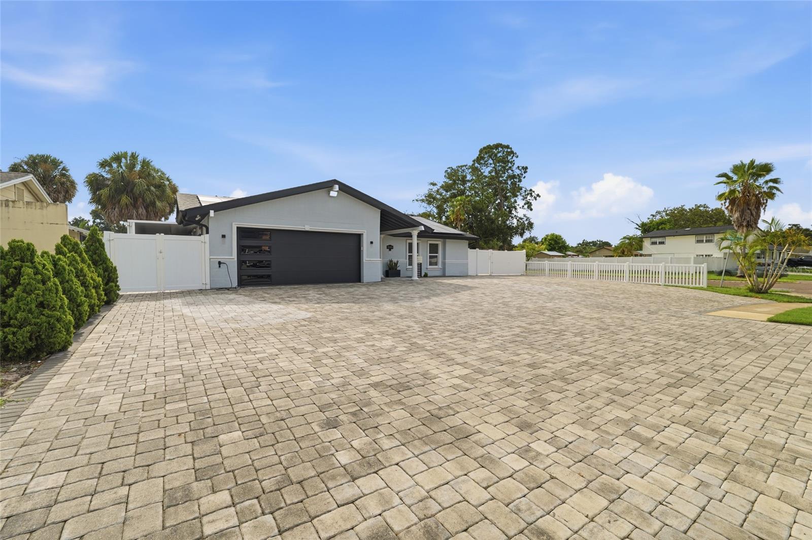 7101 Shenandoah Ct, Tampa, FL 33615 photo