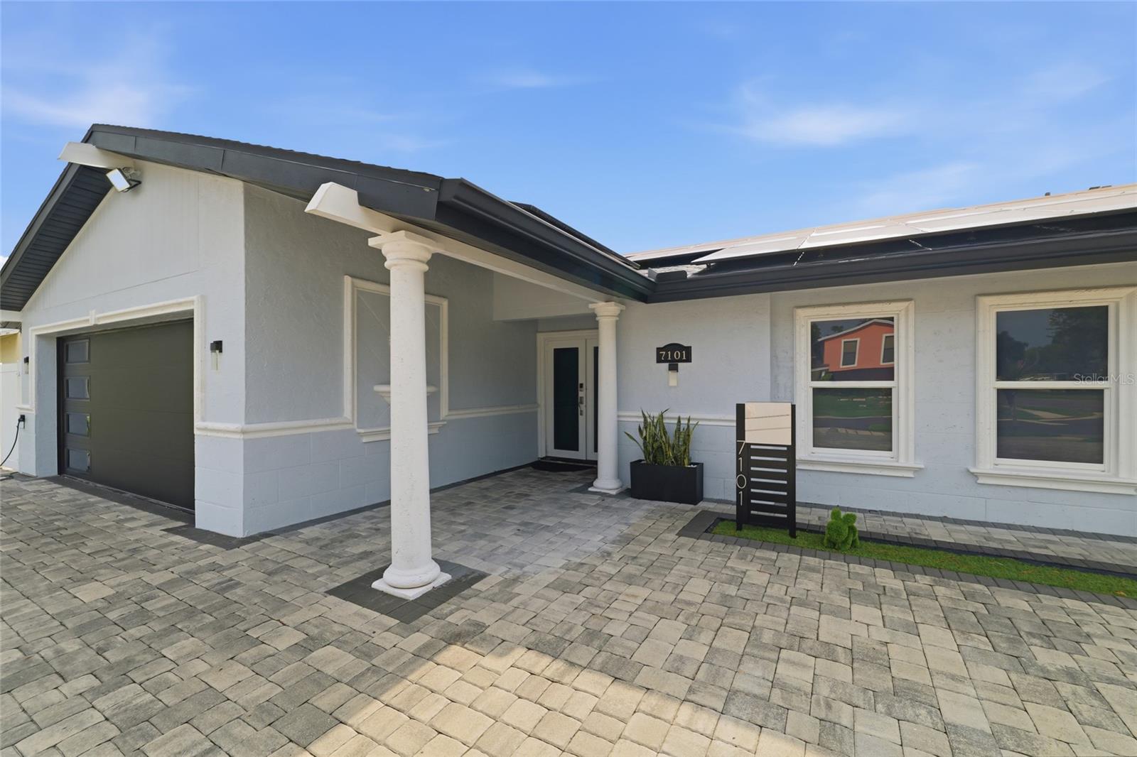 7101 Shenandoah Ct, Tampa, FL 33615 photo
