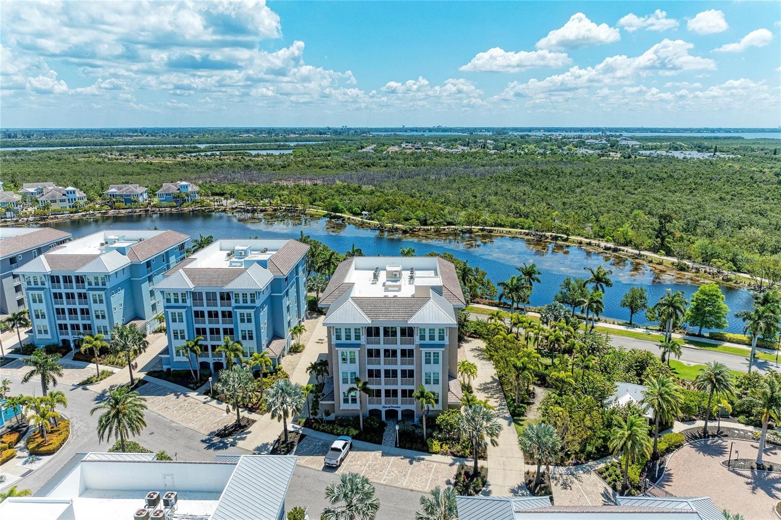 395 Aruba Cir, Bradenton, FL 34209