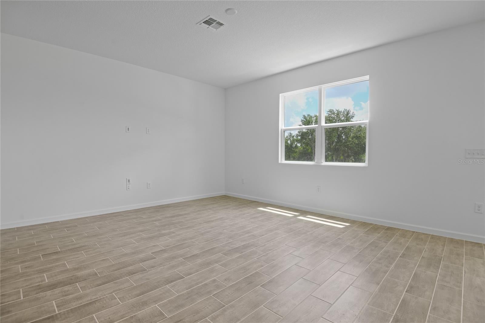 753 Lake Dell Ave, Dundee, FL 33838 photo