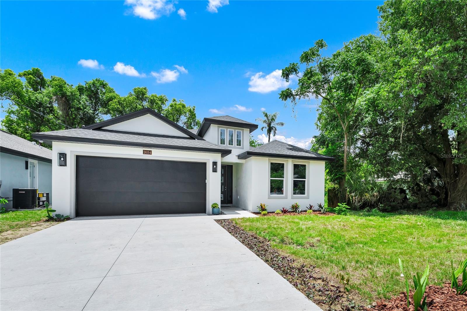 2034 E Grant Ave, Orlando, FL 32806 photo