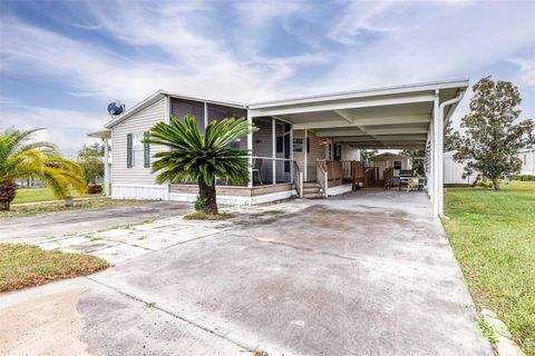 Manufactured Home in DADE CITY FL 10045 WELLINGTON AVENUE.jpg