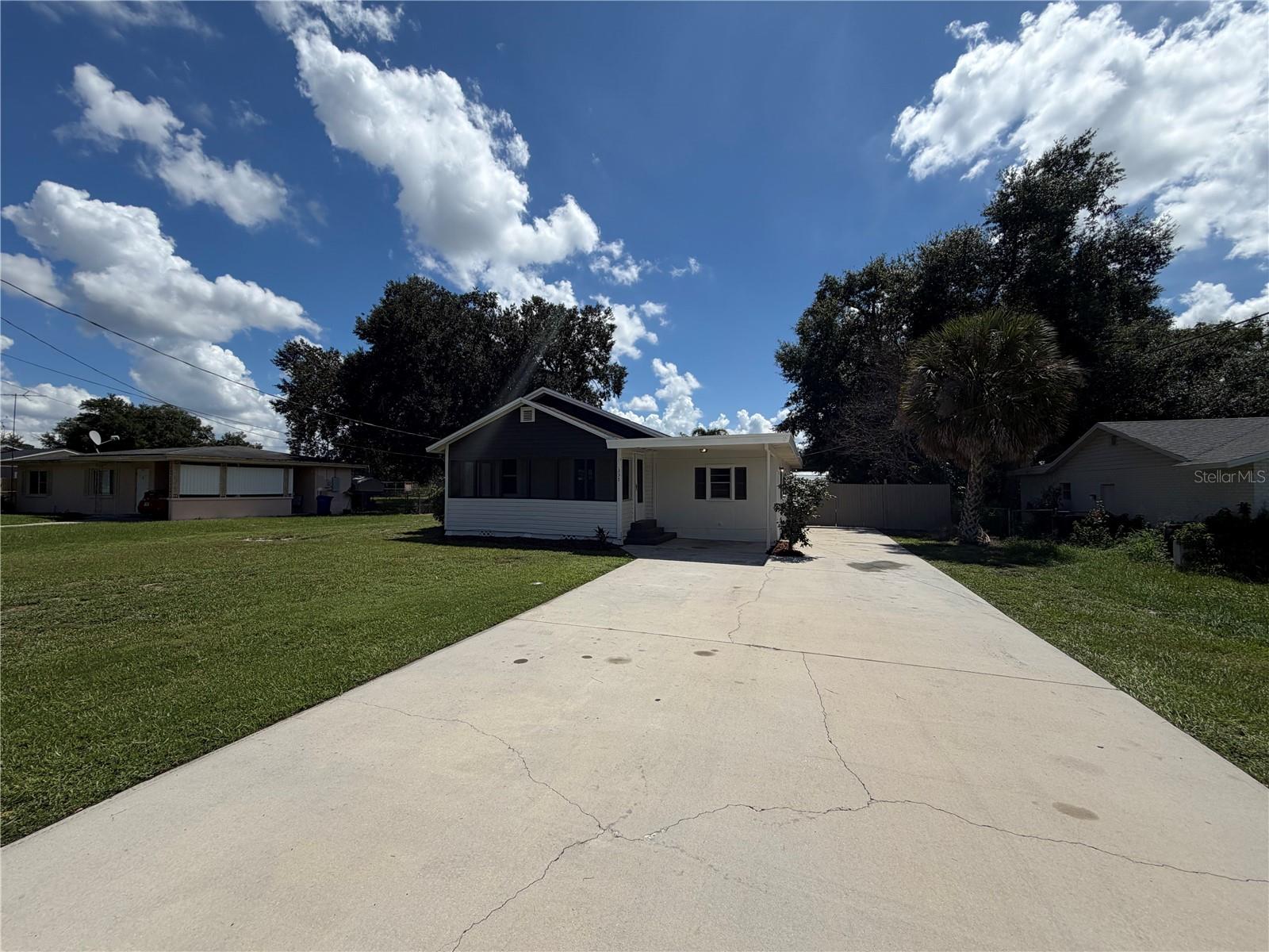 335 E Hoffman St, Lake Alfred, FL 33850 photo