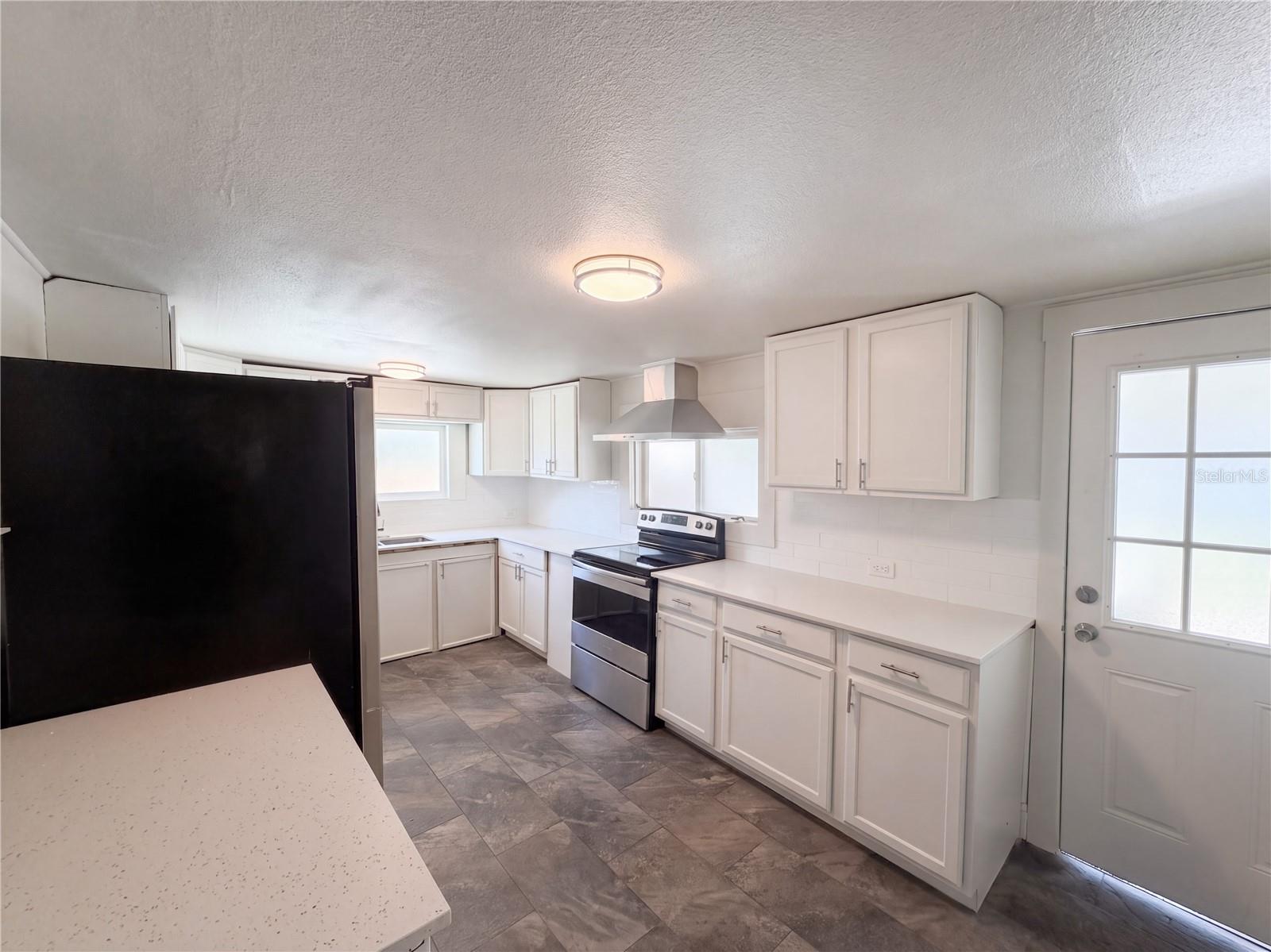 335 E Hoffman St, Lake Alfred, FL 33850 photo