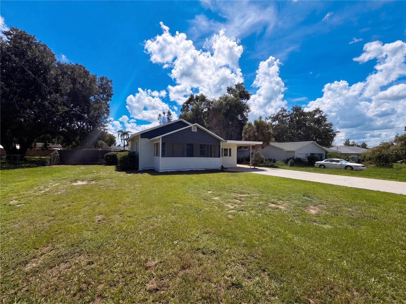 335 E Hoffman St, Lake Alfred, FL 33850 photo