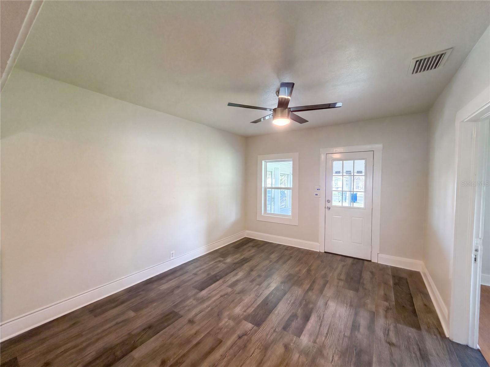 335 E Hoffman St, Lake Alfred, FL 33850 photo