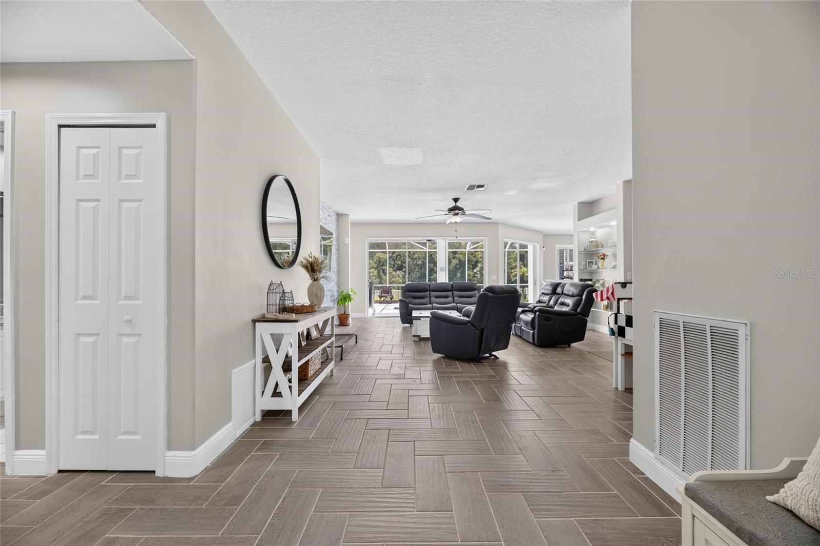 12419 Riverglen Dr, Riverview, FL 33569 photo