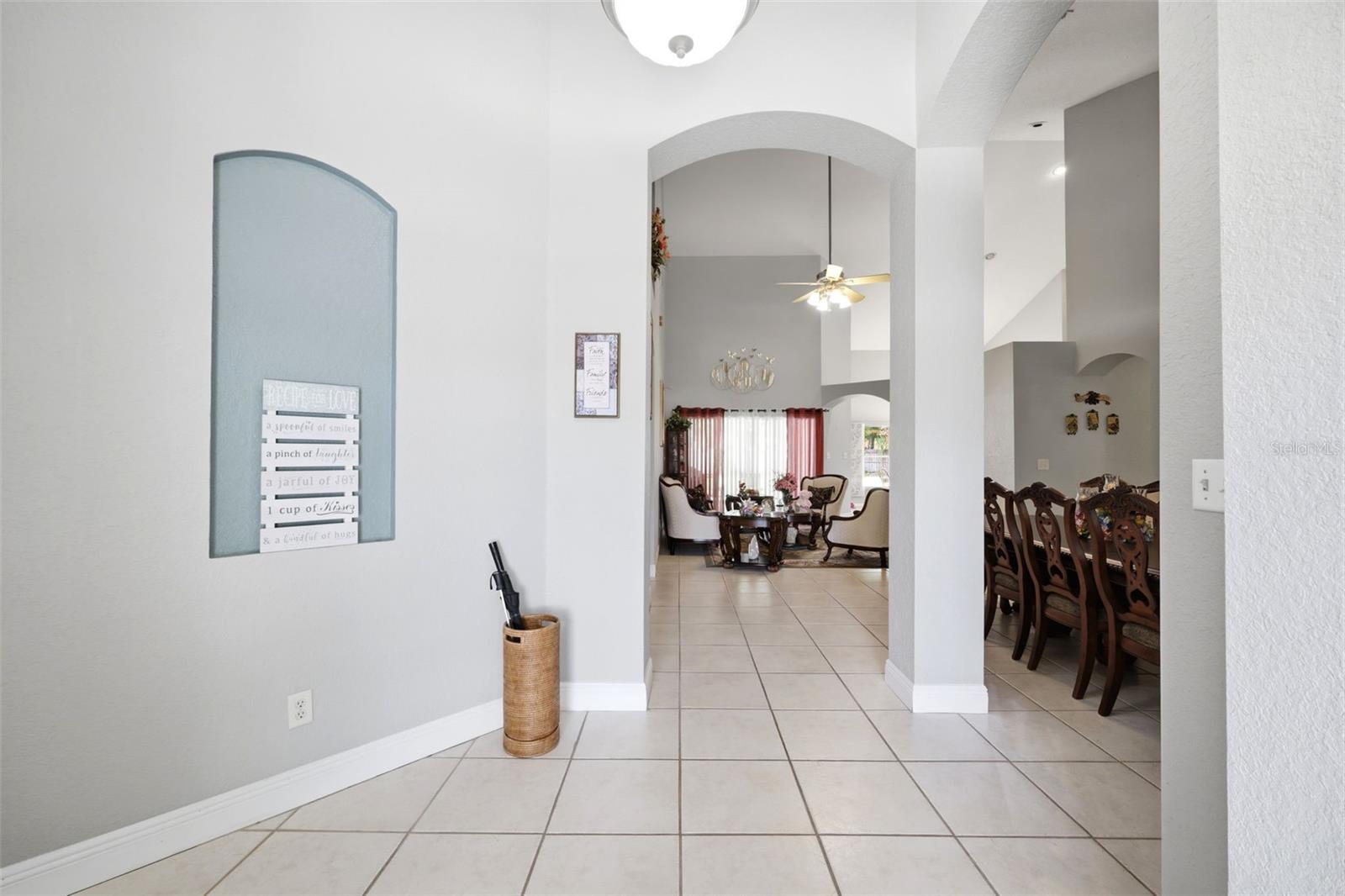 2112 Heritage Crest Dr, Valrico, FL 33594 photo