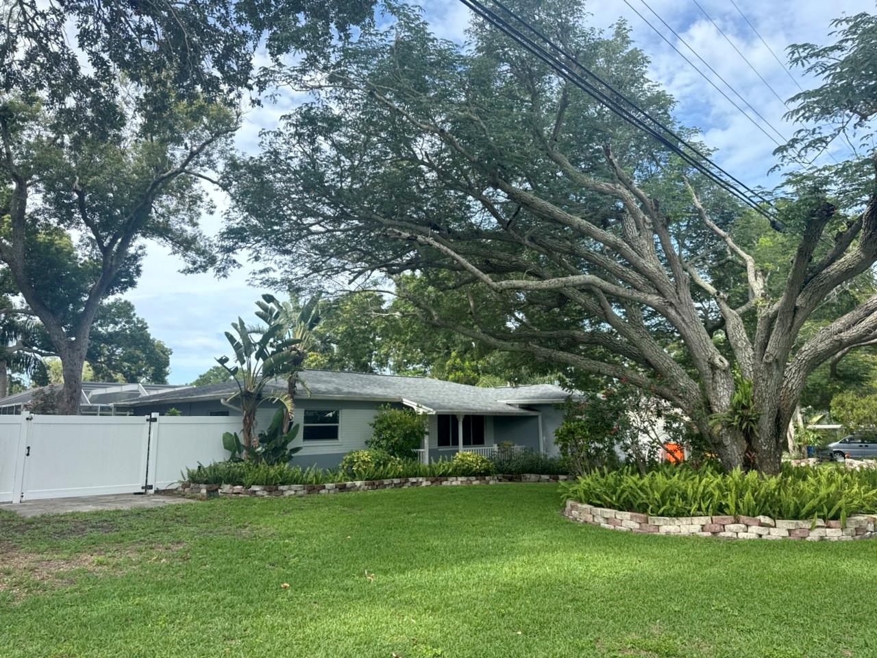 13824 83 Pl, Seminole, FL 33776