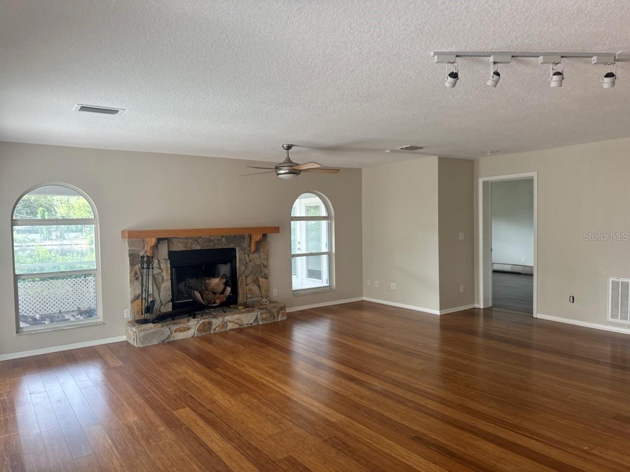 13824 83 Pl, Seminole, FL 33776 photo