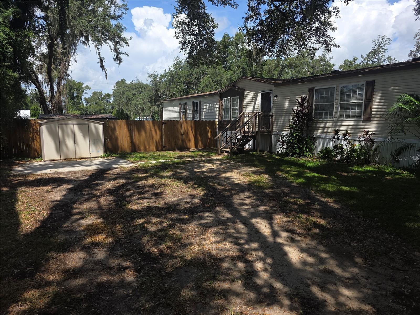 1020 Brinwood Dr, Seffner, FL 33584 photo