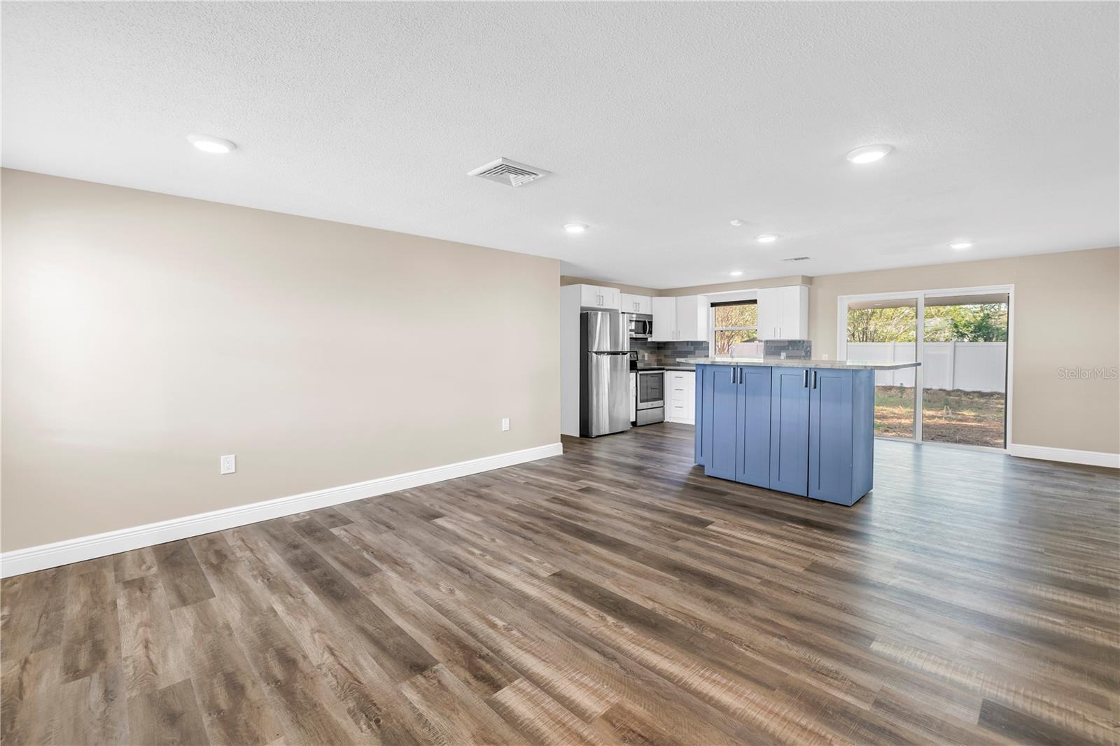 518 62 Ave, Saint Petersburg, FL 33702 photo