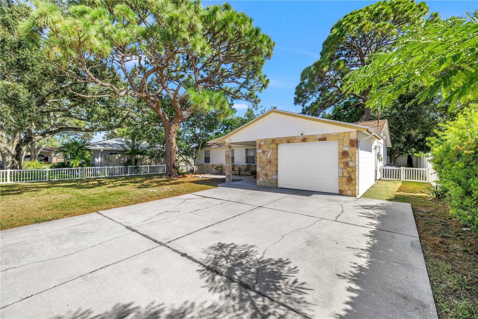 518 62 Ave, Saint Petersburg, FL 33702 photo