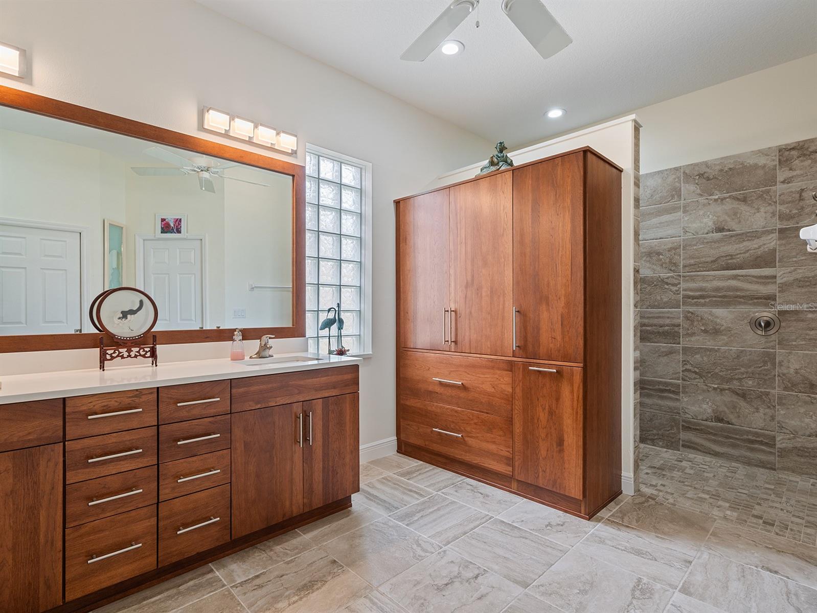 8348 Bridgeport Bay Cir, Mount Dora, FL 32757 photo