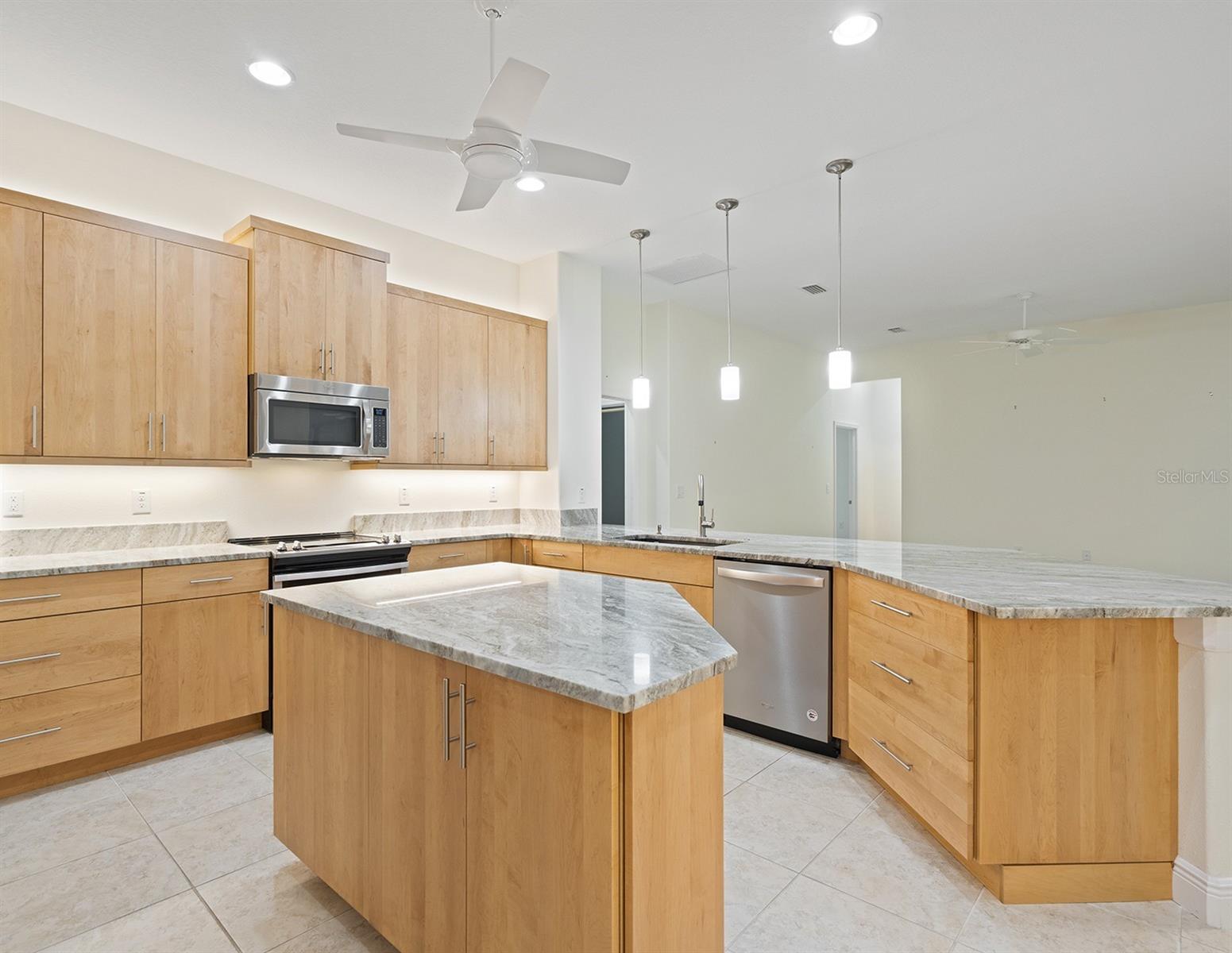 8348 Bridgeport Bay Cir, Mount Dora, FL 32757 photo