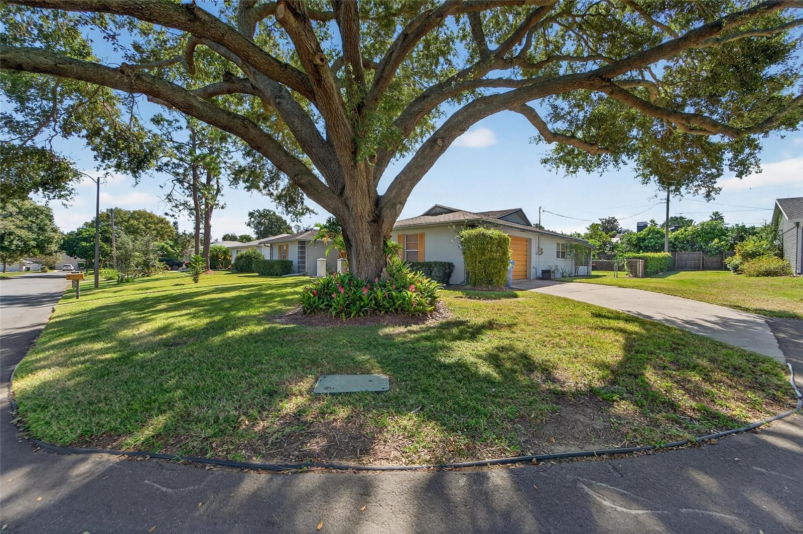 1909 Kimball Ct, Lakeland, FL 33813 photo