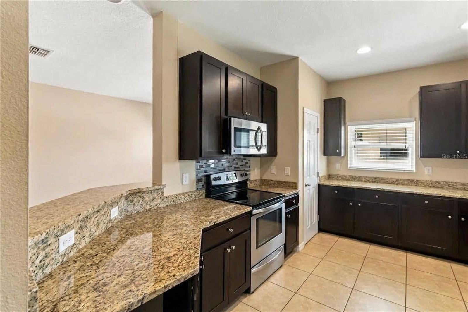 3629 Bay Heights Way, Tampa, FL 33611 photo