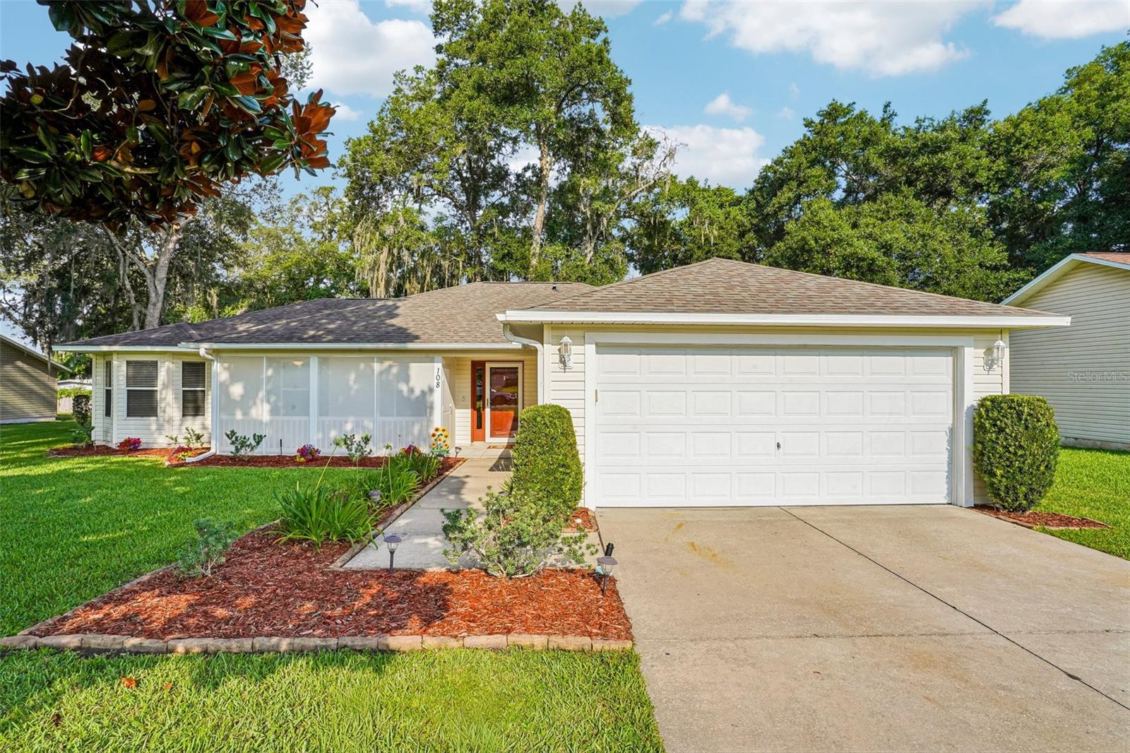 108 Cherry Blossom Ln, Lady Lake, FL 32159 photo