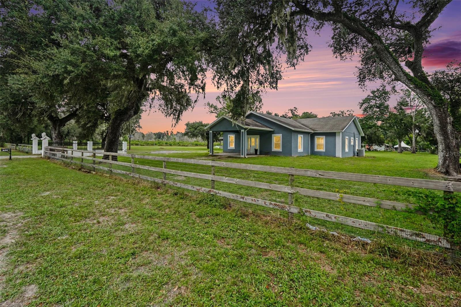 7040 Lumberton Rd, Zephyrhills, FL 33540 photo