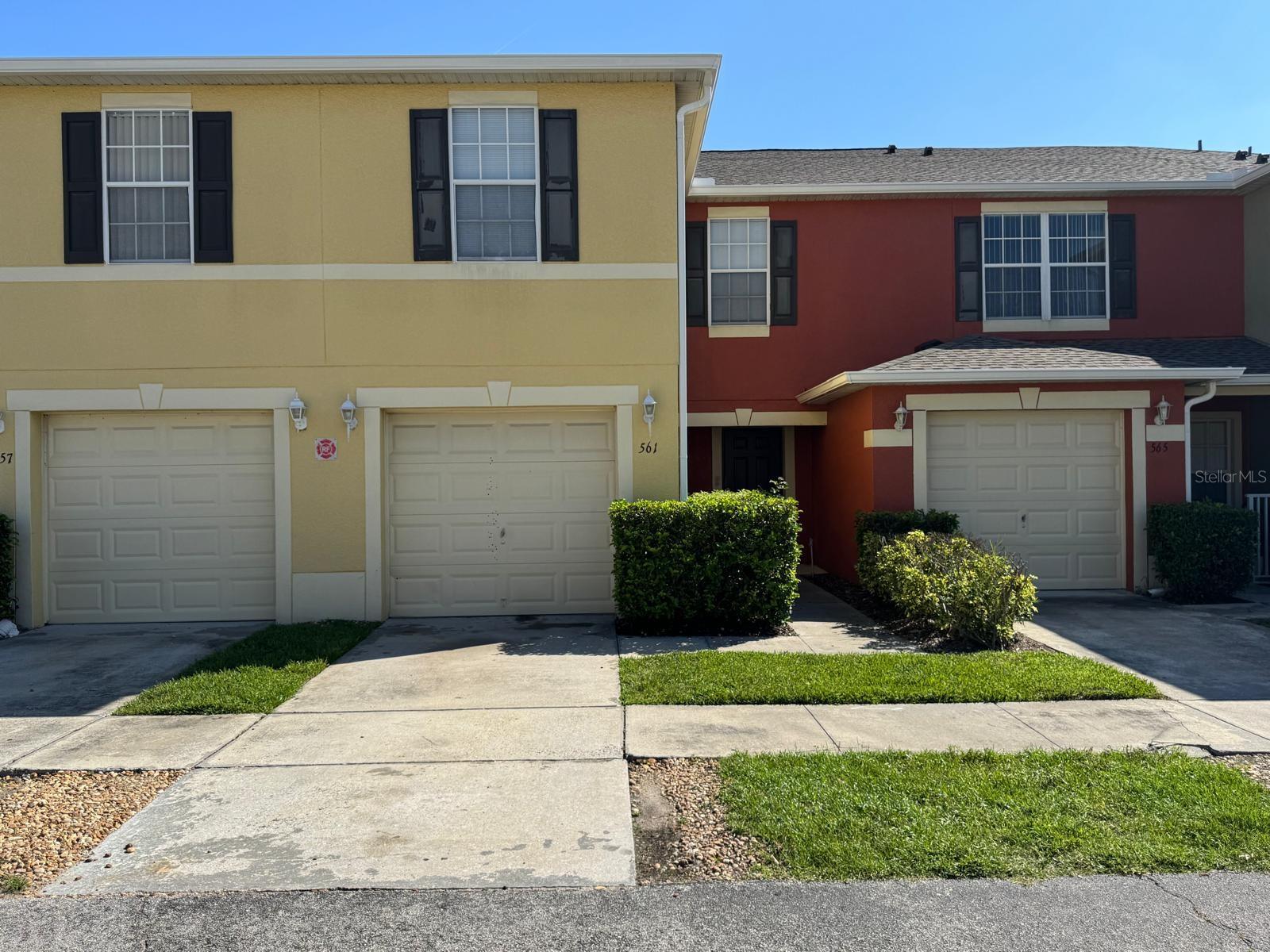 561 Cresting Oak Cir, Orlando, FL 32824
