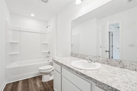 Townhouse in DADE CITY FL 11975 SYLVIA STREET 40.jpg