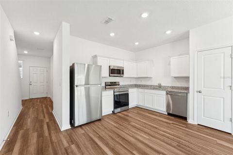 Townhouse in DADE CITY FL 11975 SYLVIA STREET 25.jpg