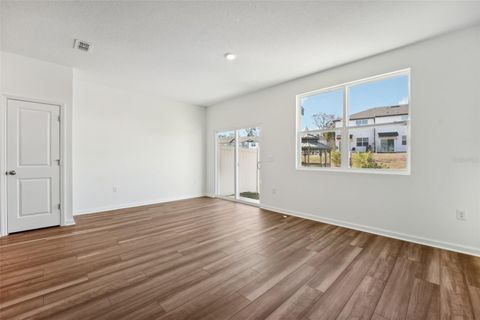 Townhouse in DADE CITY FL 11975 SYLVIA STREET 34.jpg