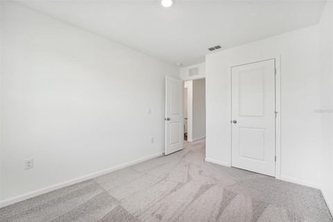 Townhouse in DADE CITY FL 11975 SYLVIA STREET 8.jpg
