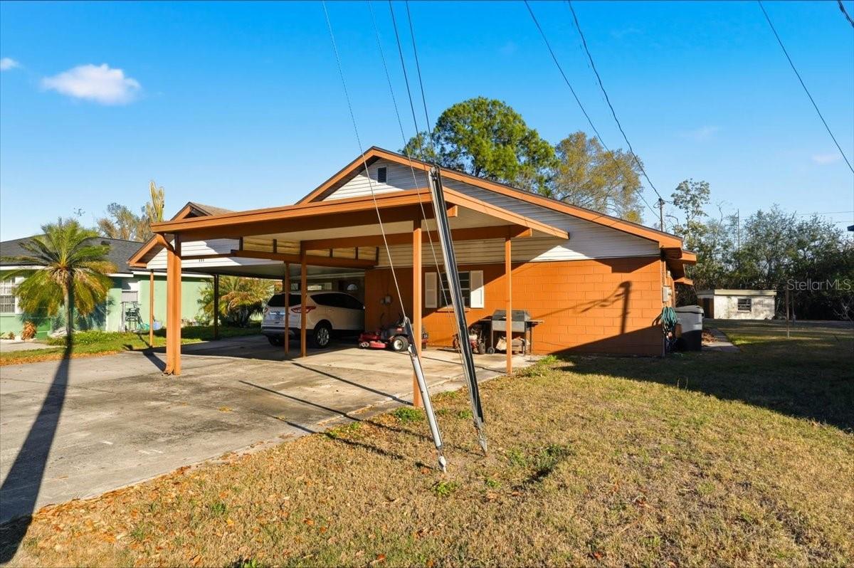 111 Sunset Dr, Winter Haven, FL 33881