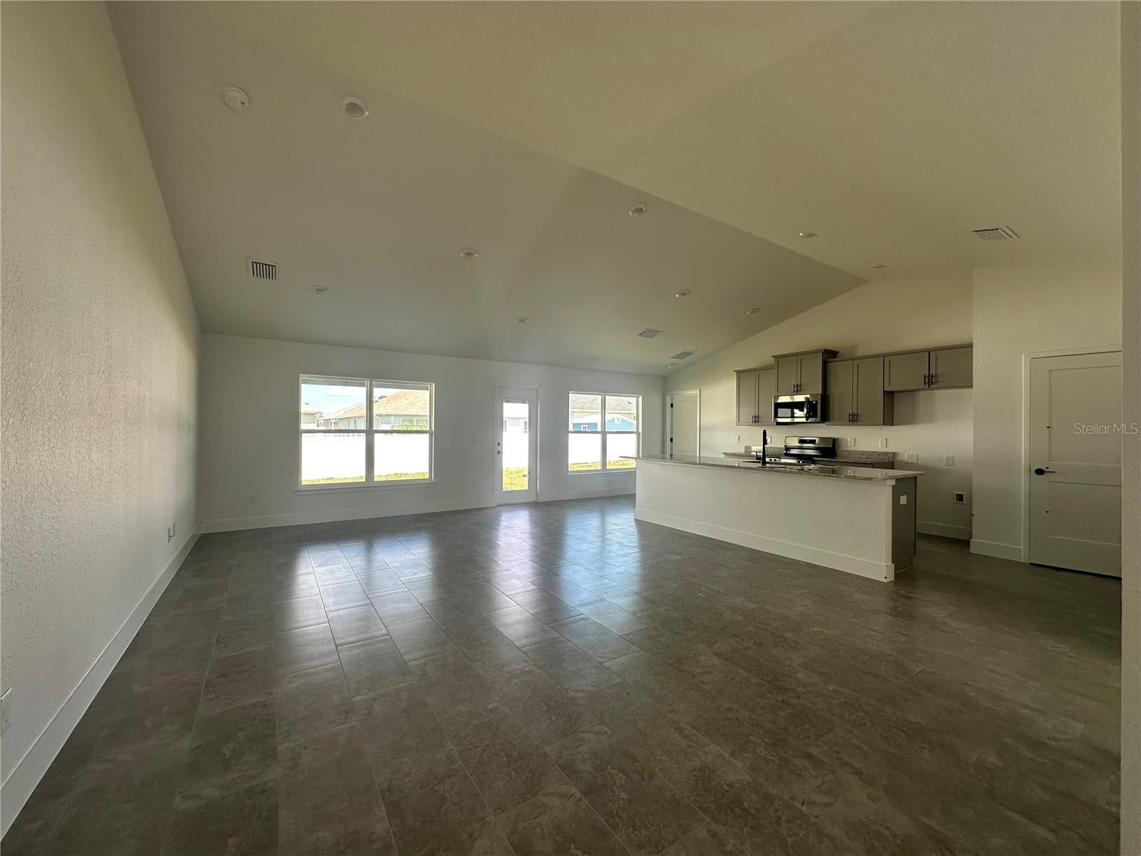 12605 NE 48 St, Oxford, FL 34484 photo