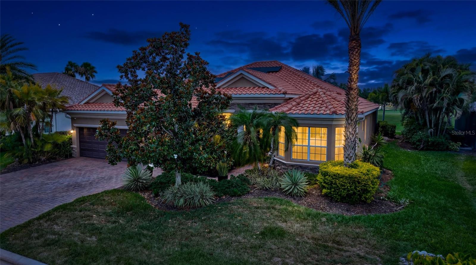 7511 Heritage Grand Pl, Bradenton, FL 34212 photo