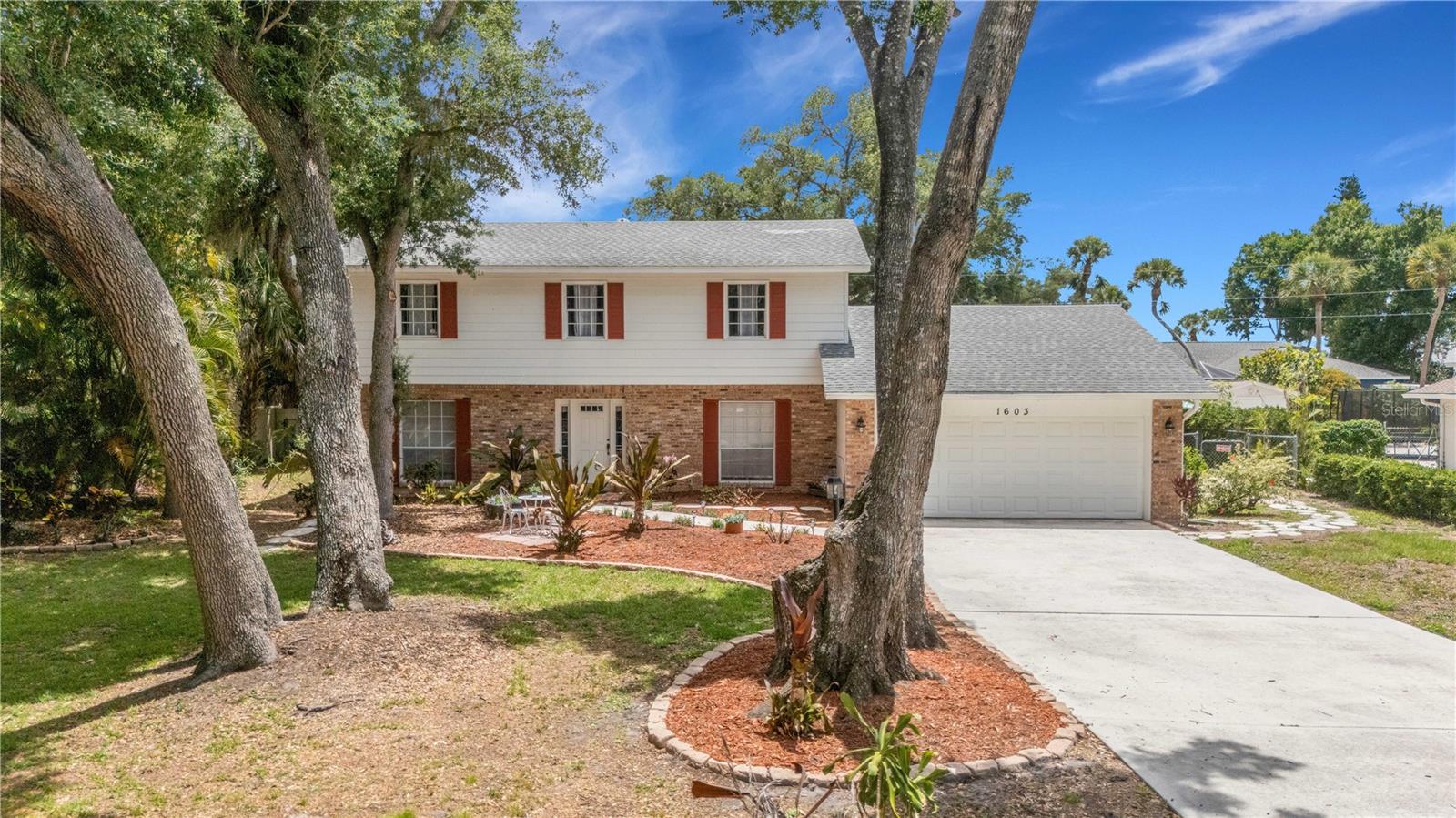 1603 Pecan St, Nokomis, FL 34275