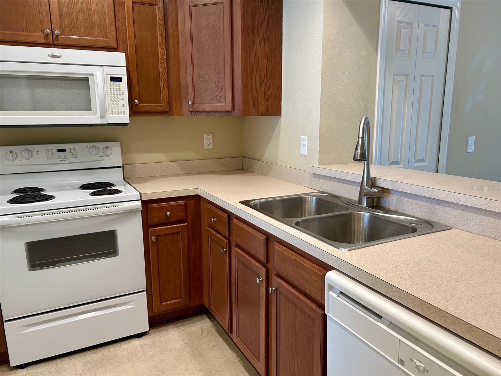 2078 Sun Down Dr, Clearwater, FL 33763 photo