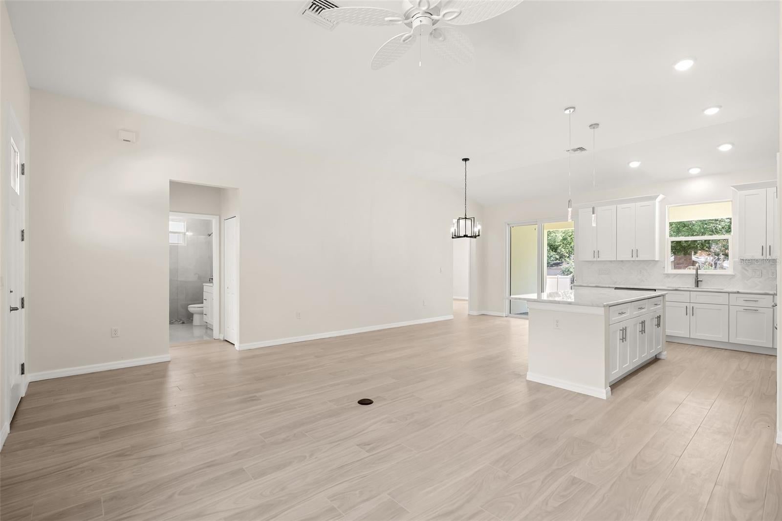 247 Debary Dr, Debary, FL 32713 photo