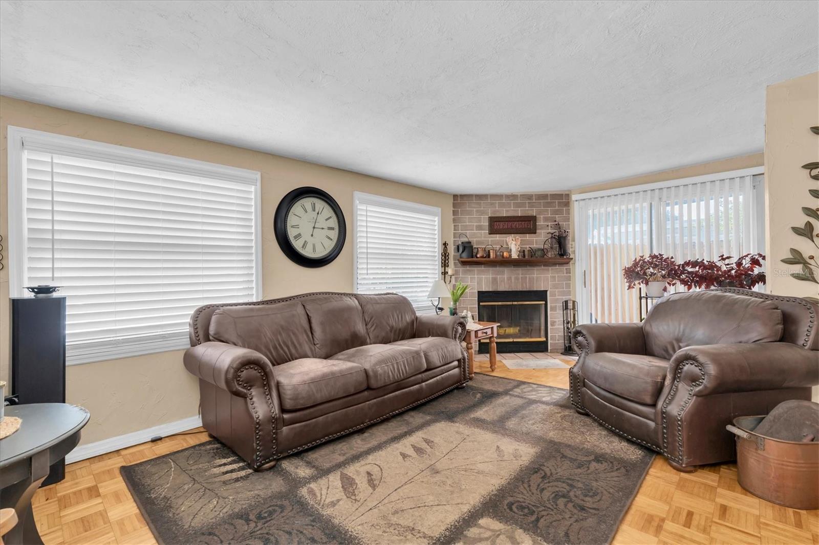 3227 48 Ave, Saint Petersburg, FL 33714 photo