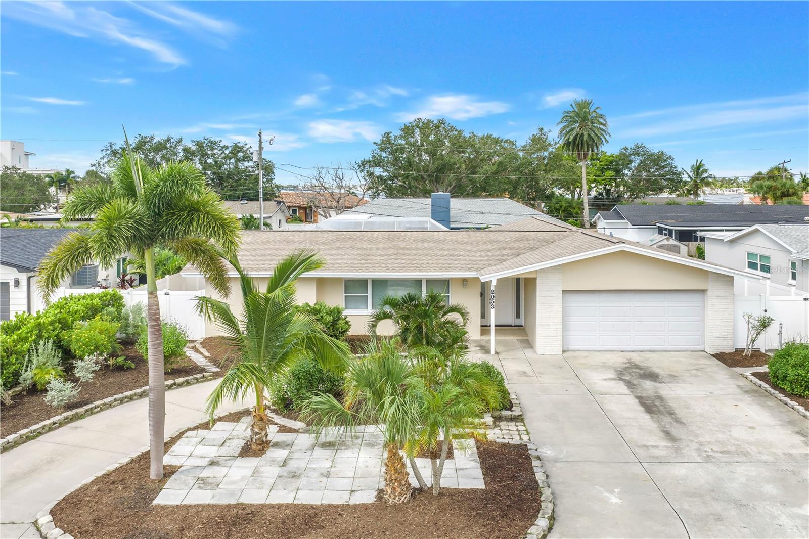 2053 Dolphin Blvd, Saint Petersburg, FL 33707