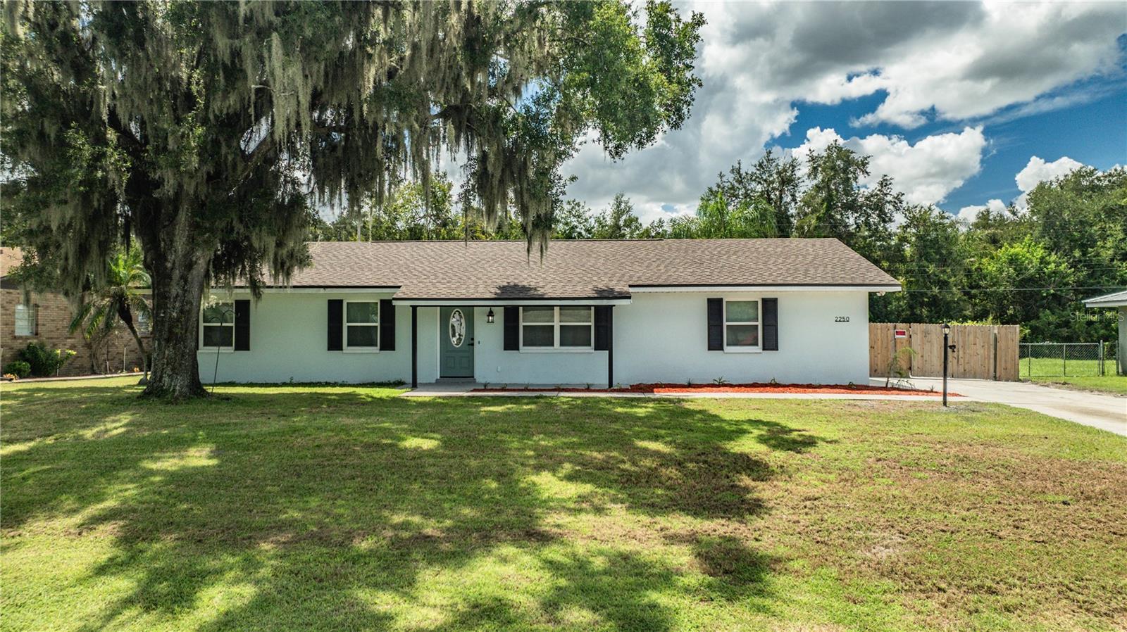 2250 Maple Hill Dr, Lakeland, FL 33811
