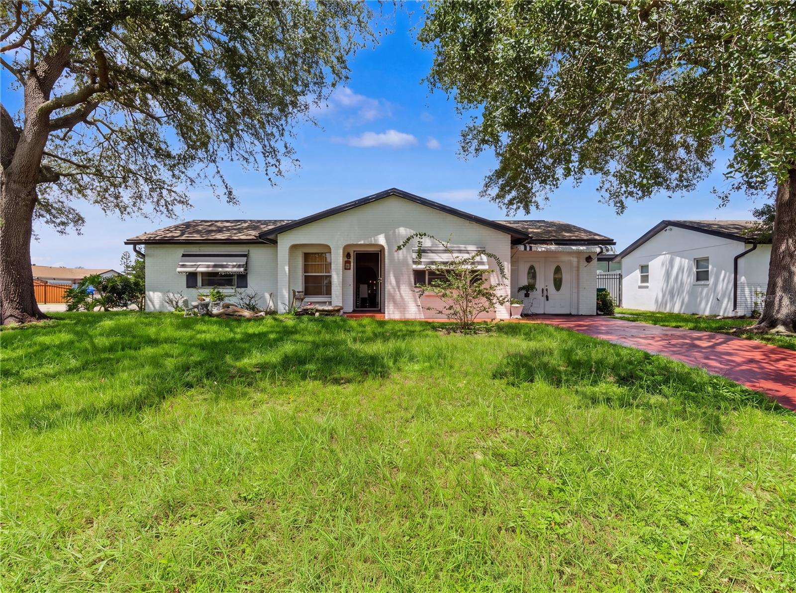 99 Toluca Dr, Kissimmee, FL 34743