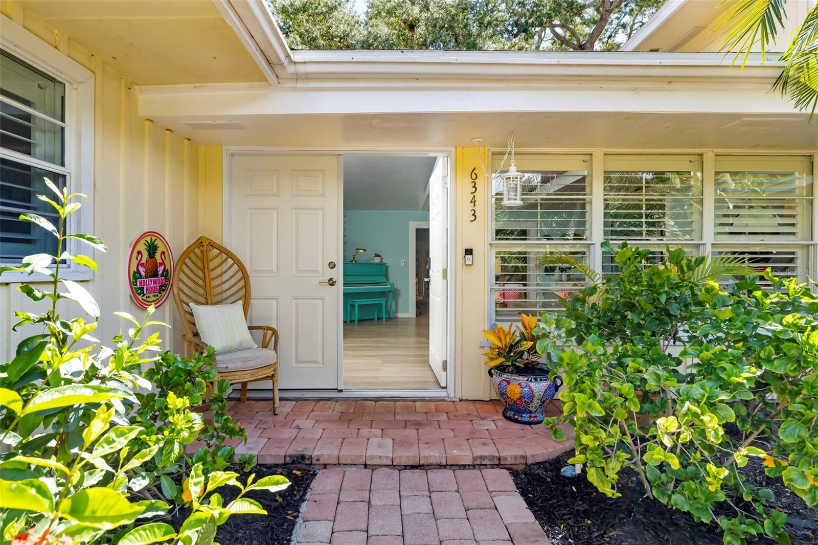 6343 Hollywood Blvd, Sarasota, FL 34231 photo