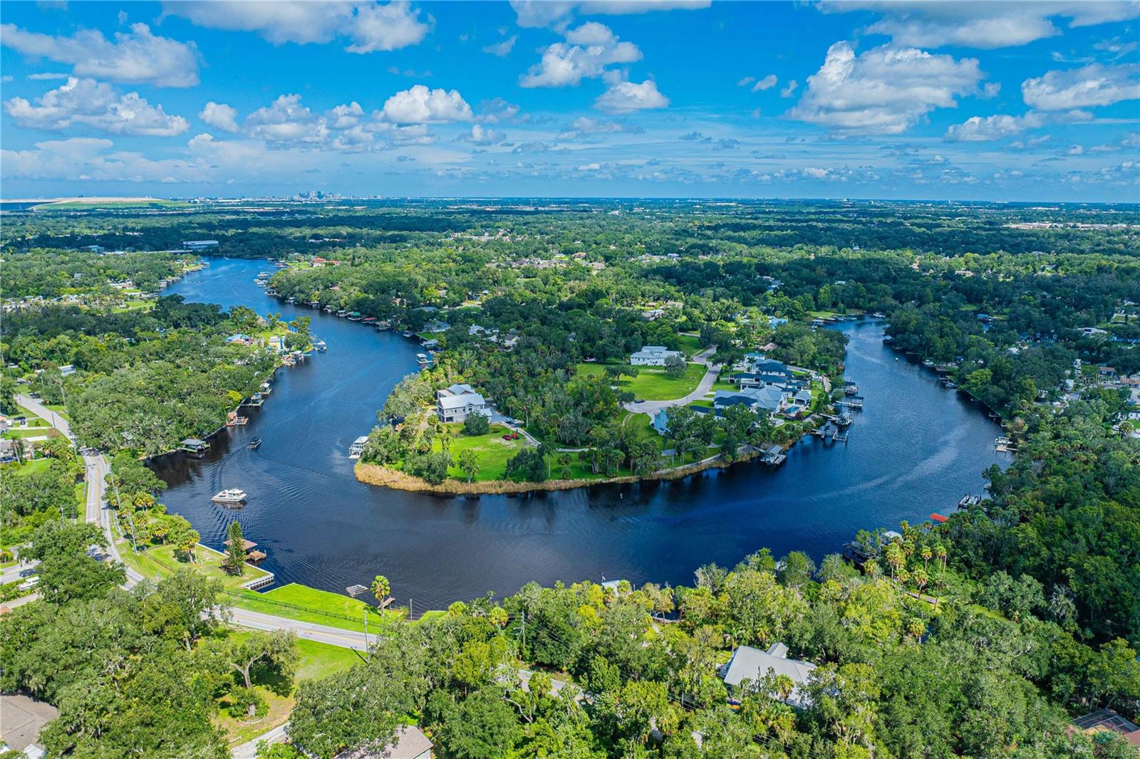 8834 Alafia Cove Dr, Riverview, FL 33569 photo