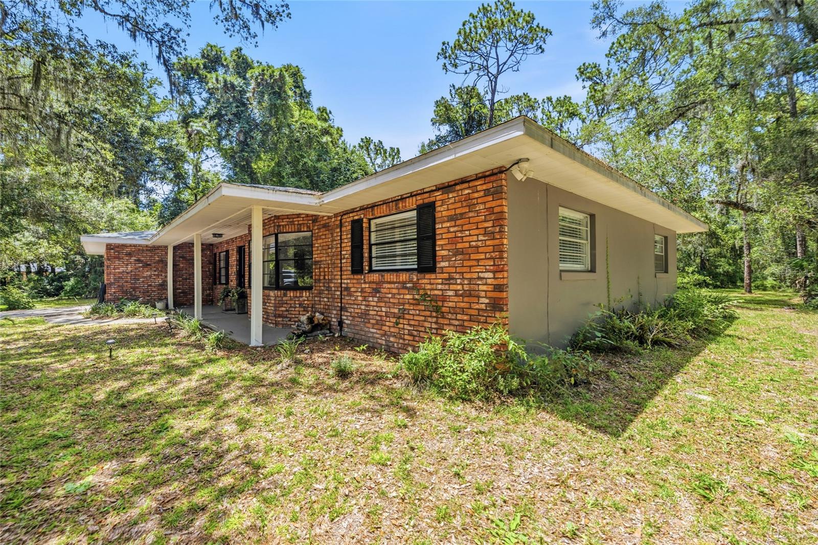 9661 W Deepwoods Dr, Crystal River, FL 34428 photo