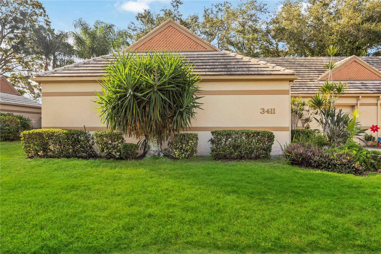 3411 57 Avenue Dr, Bradenton, FL 34210