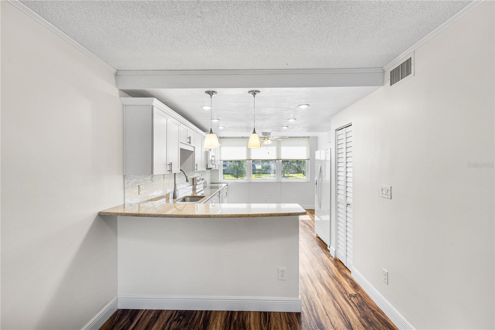 4915 Bay St #224, Saint Petersburg, FL 33703 photo