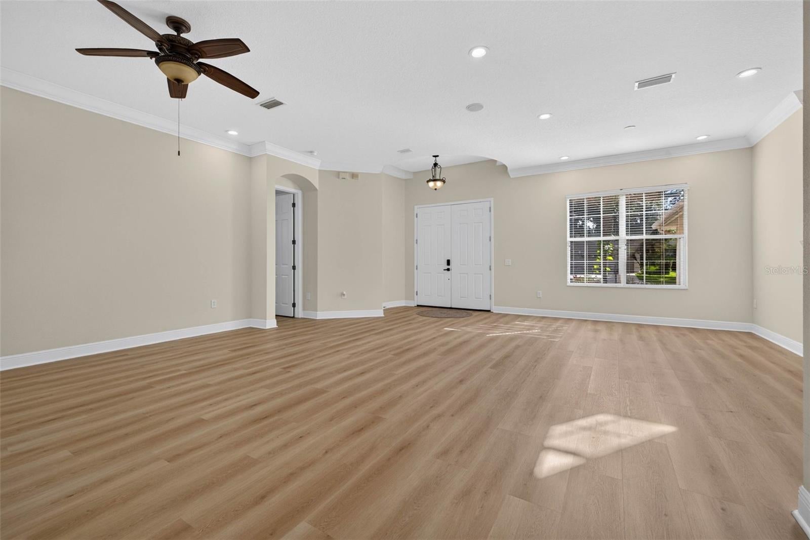 5112 Abisher Wood Ln, Brandon, FL 33511 photo