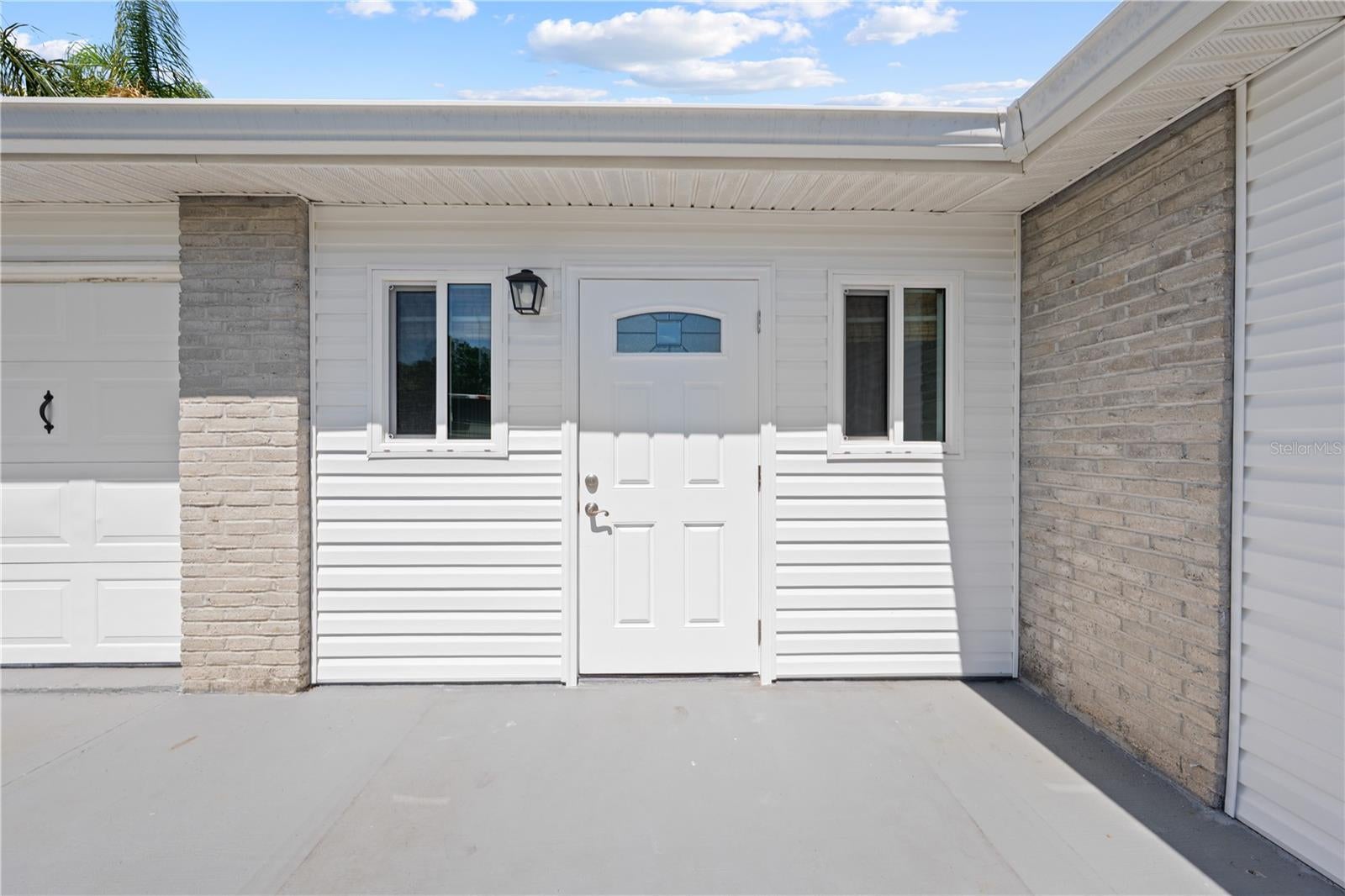 683 John Hancock Ln, West Melbourne, FL 32904 photo